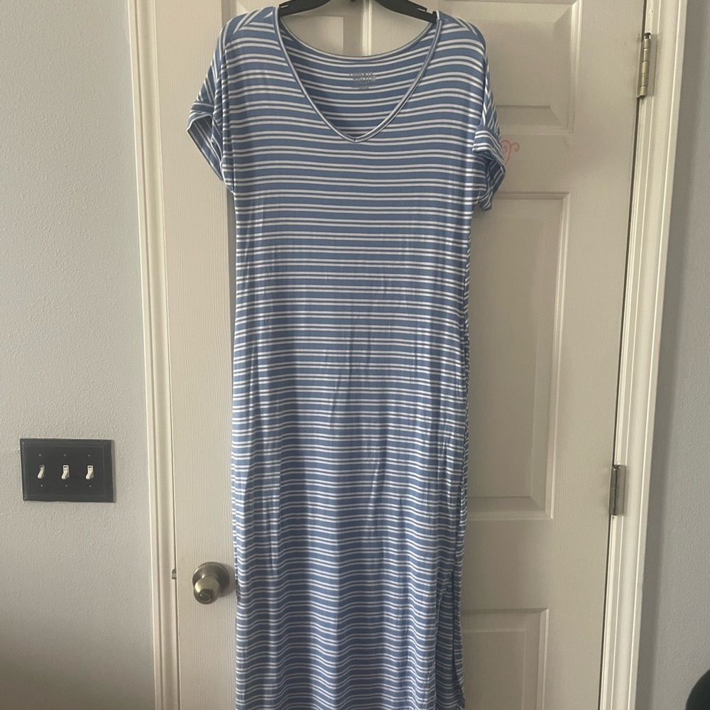 Maxi Loungewear Blue White Dress Size Small